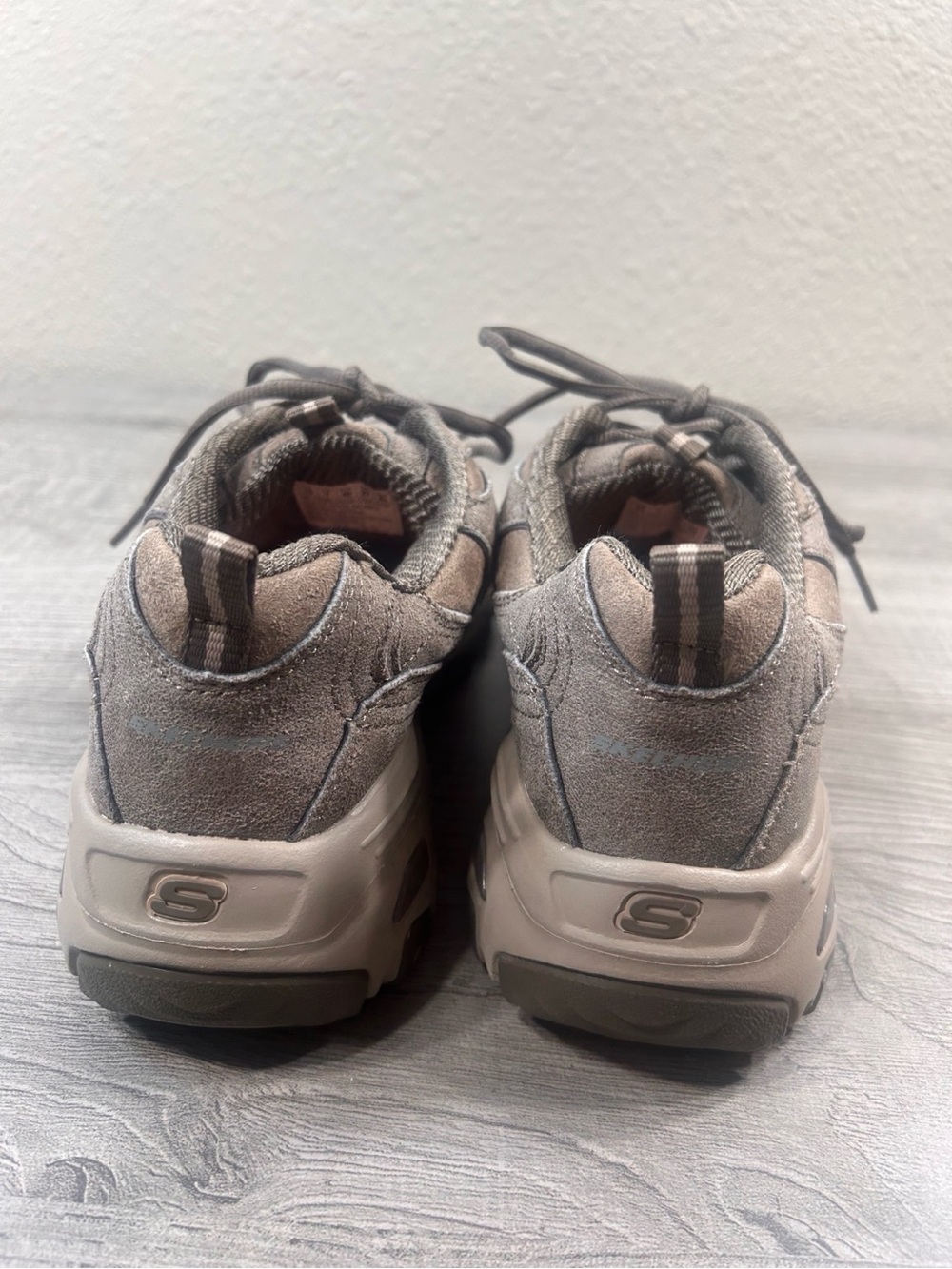 Skechers Taupe Brown Suede Mesh Lace-Up Walking Sneakers Women’s Size 10 - Picture 5 of 13